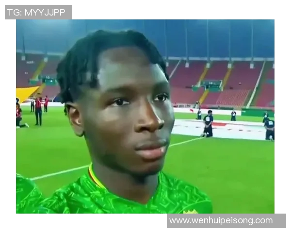 足球明星搞笑踢球瞬间合集让你捧腹大笑的精彩时刻 足球明星搞笑踢球瞬间合集让你捧腹大笑的精彩时刻